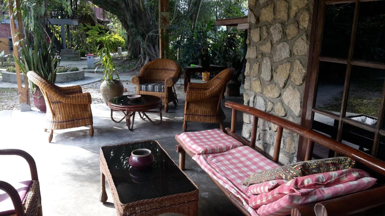 Liberta Homestay Tuktuk Siadong Exterior foto