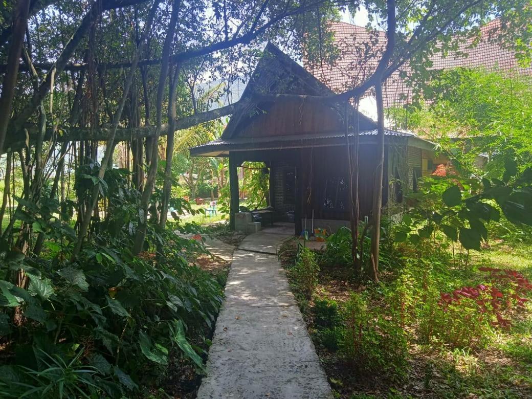 Liberta Homestay Tuktuk Siadong Exterior foto
